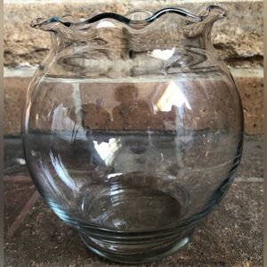 Ivy Bowl 5” Tall Glass Vase Ruffled Top Unmarked